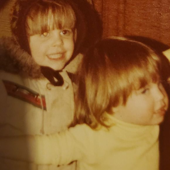 Meet your Posher, Melissa - Picture 3 of 4